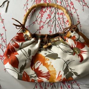 Beautiful Max New York cloth bag.